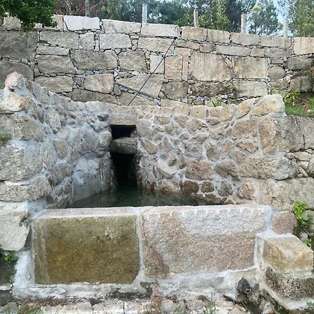 Nascente, Place In Nature Next To A Waterfall Loureiro (Porto)