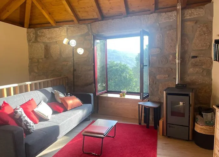 Dom wakacyjny Nascente, Place In Nature Next To A Waterfall Loureiro (Porto)