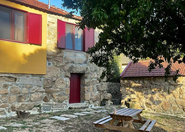 Dom wakacyjny Nascente, Place In Nature Next To A Waterfall