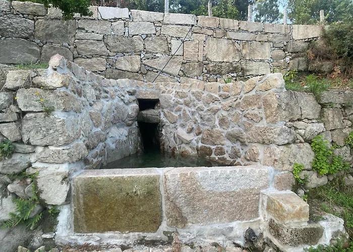 Nascente, Place In Nature Next To A Waterfall Loureiro (Porto)